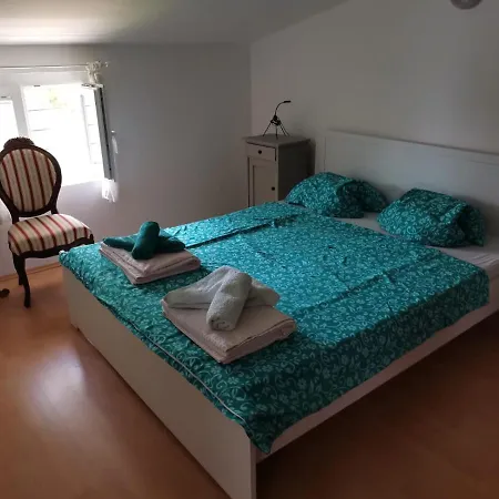 Oskar Apartment